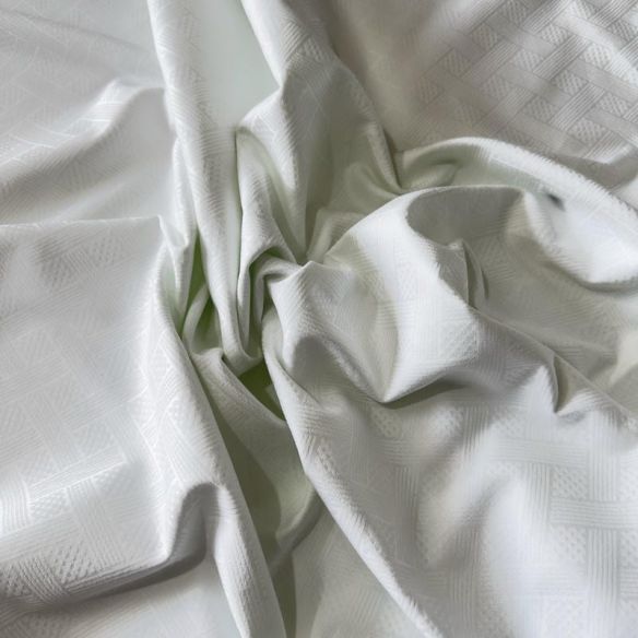 Tecido Sarja Lisa Branco Jacquard • Conexão Tecidos