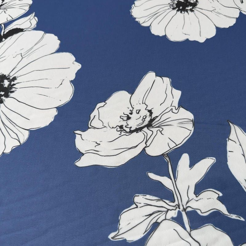 Tecido Musseline Estampada Floral Sketch Azul Royal • Conexão Tecidos