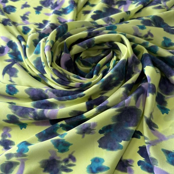 Tecido Crepe de Chine Estampado Jardim Monet Tropical