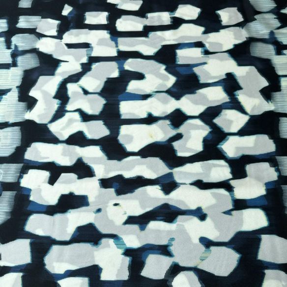 Tecido Crepe de Chine Estampado Abstrato Urban • Conexão Tecidos