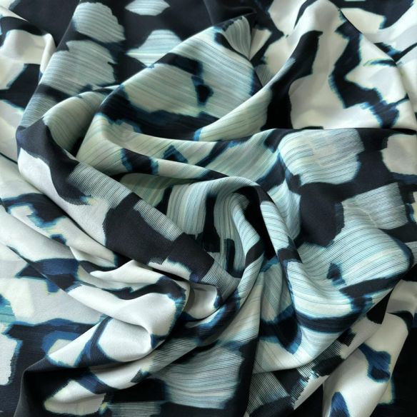 Tecido Crepe de Chine Estampado Abstrato Urban • Conexão Tecidos