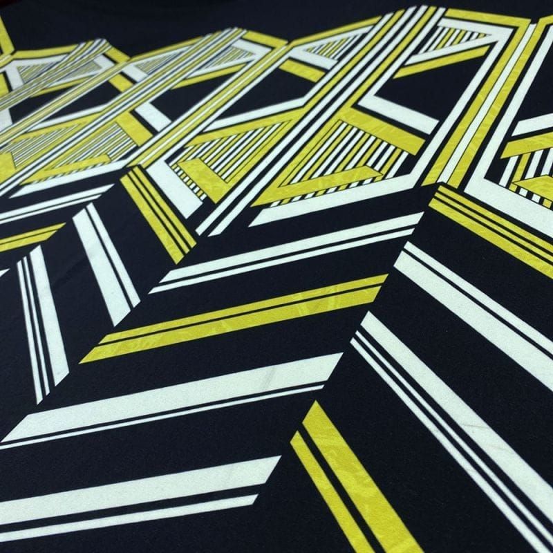 Tecido Crepe de Chine Estampado Chevron Amarelo • Conexão Tecidos