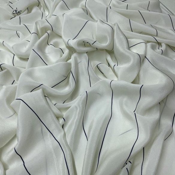 Tecido Crepe de Chine Estampado Lacinhos • Conexão Tecidos