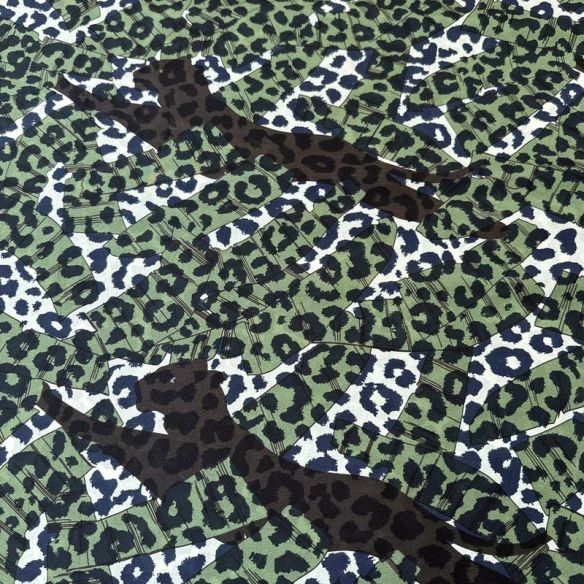 Tecido Crepe de Chine Estampado Jungle Mix • Conexão Tecidos