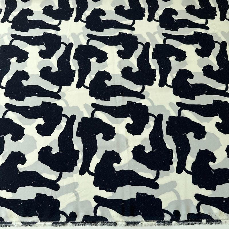 Tecido Crepe de Chine Estampado Animal Flow • Conexão Tecidos
