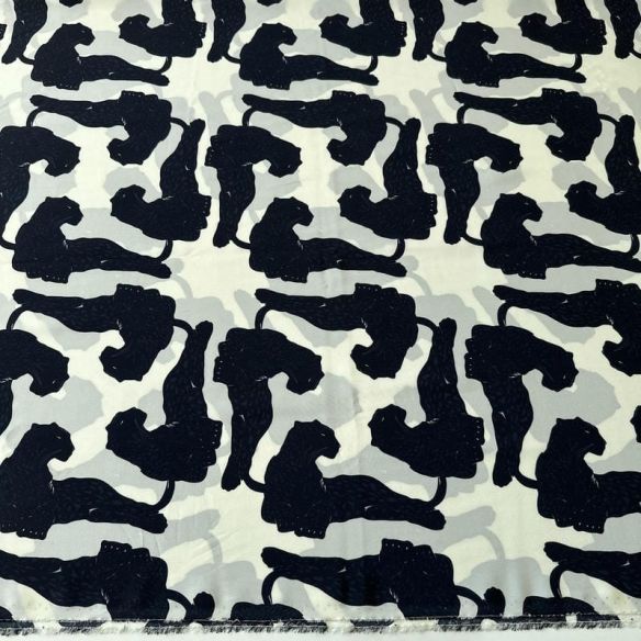 Tecido Crepe de Chine Estampado Animal Flow • Conexão Tecidos