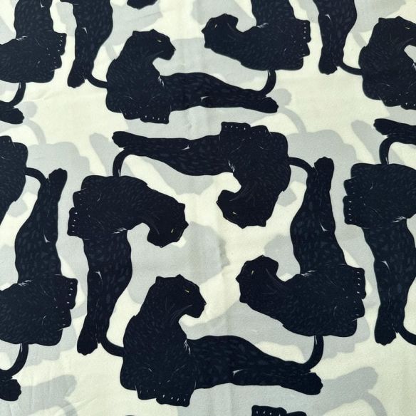 Tecido Crepe de Chine Estampado Animal Flow • Conexão Tecidos