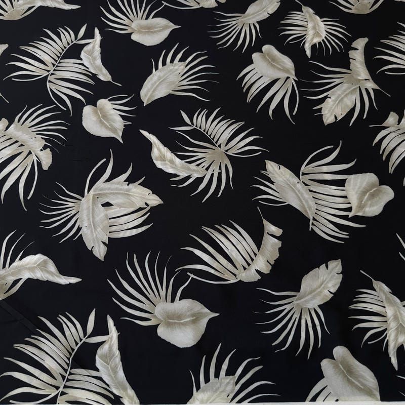 Tecido Crepe de Chine Estampado Tropical Leaves Noir • Conexão Tecidos