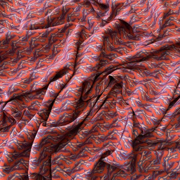 Tecido Crepe de Chine Estampado Red Legs • Conexão Tecidos