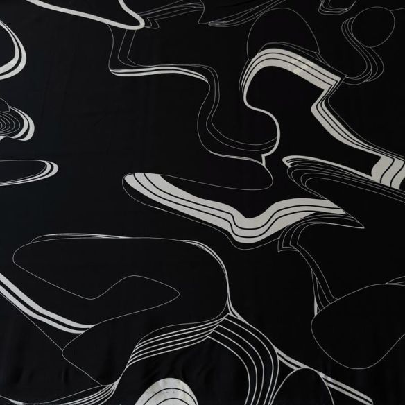 Tecido Crepe de Chine Estampado Flow Line Black • Conexão Tecidos