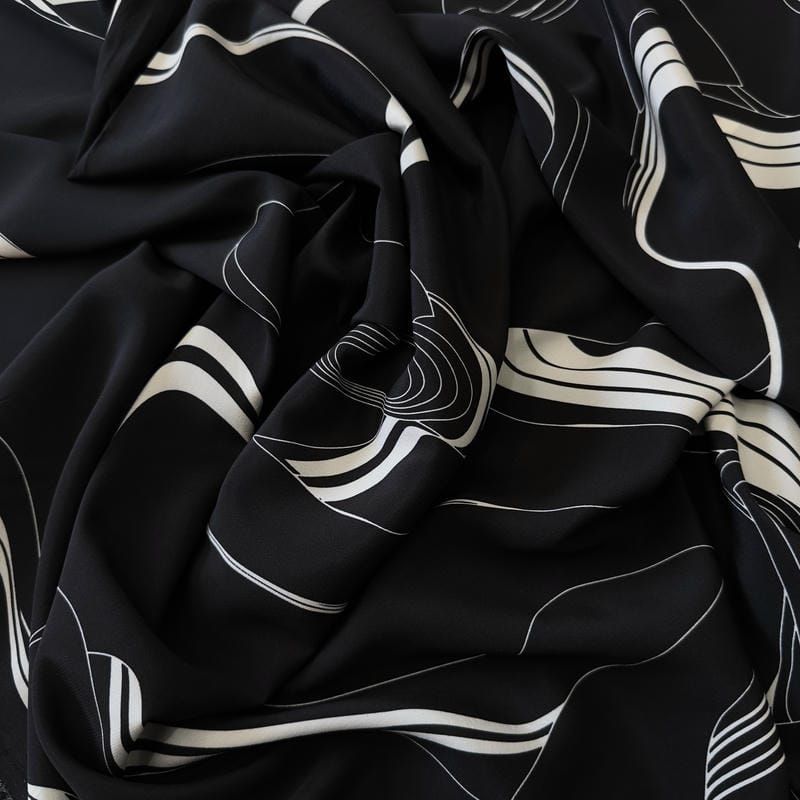 Tecido Crepe de Chine Estampado Flow Line Black • Conexão Tecidos