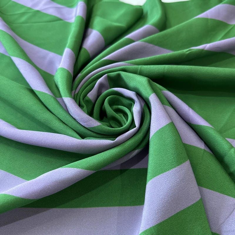 Tecido Crepe de Chine Estampado Green Stripe Fresh • Conexão Tecidos