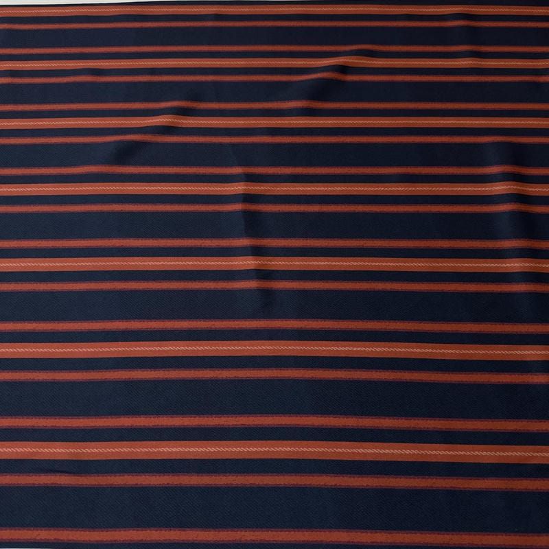 Tecido Crepe de Chine Estampado Stripe Navy Elegance • Conexão Tecidos