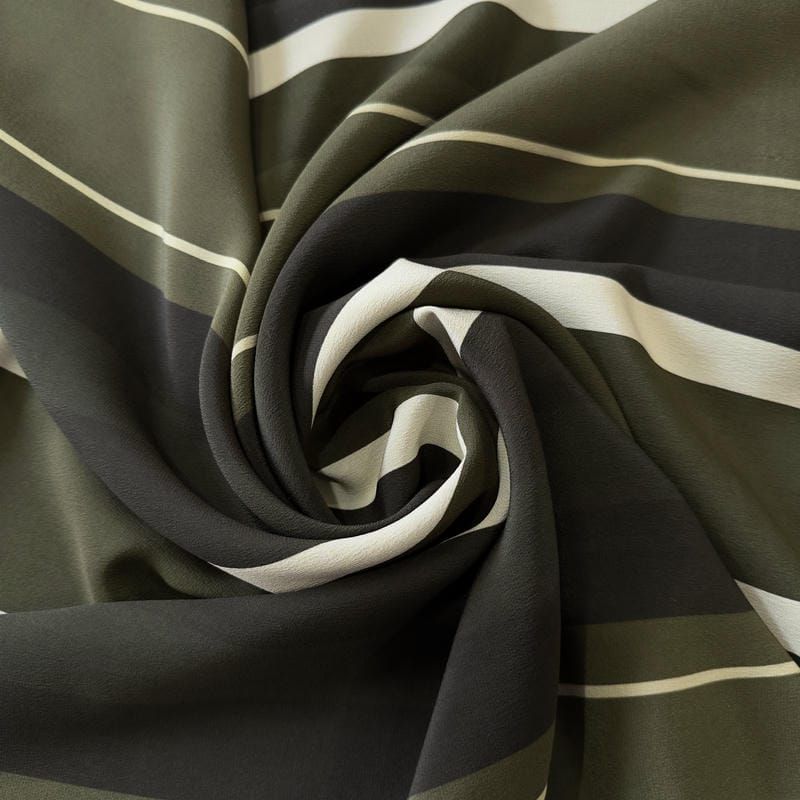 Tecido Crepe de Chine Estampado Green Lines • Conexão Tecidos