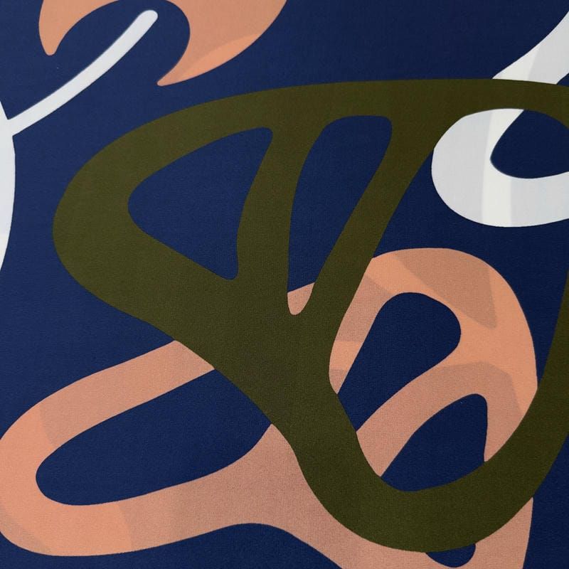 Tecido Crepe de Chine Estampado Shapes Blue • Conexão Tecidos