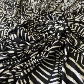 Tecido Malha Fluity Estampado Spiral Mono Art • Conexão Tecidos 2