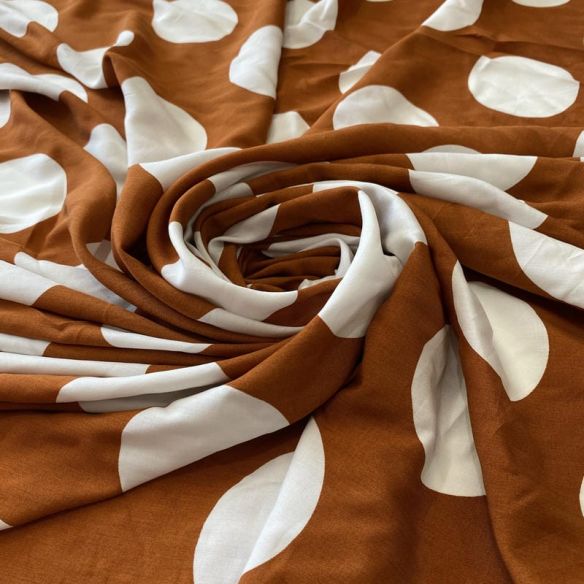 Tecido Viscose Estampada Poá Maxi Caramelo Chic • Conexão Tecidos