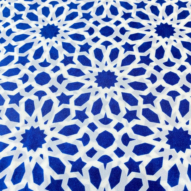Tecido Crepe de Chine Estampado Arabesco Royal Tile • Conexão Tecidos
