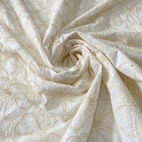 Tecido Cambraia De Algodão Bordada Floral Off White • Conexão Tecidos 2