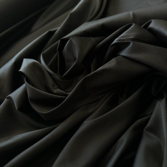 Tecido Tricoline Liso Acetinado Com Elastano Preto • Conexão Tecidos