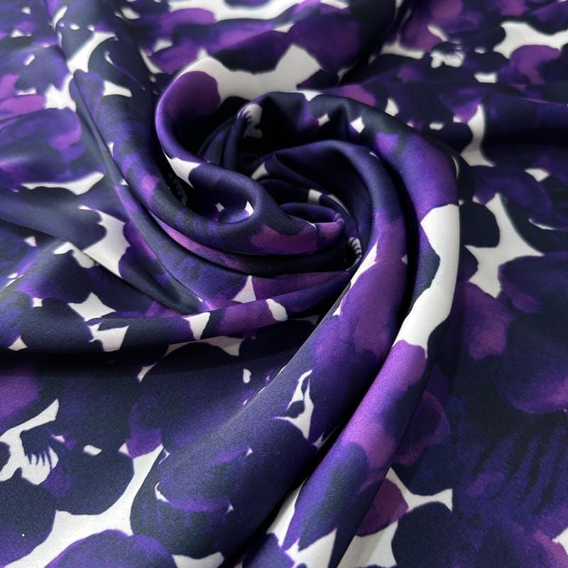 Tecido Cetim Toque De Seda Estampada Violeta • Conexão Tecidos