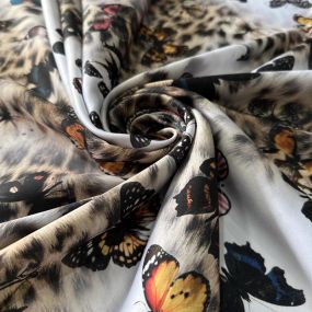 Tecido Cetim Toque De Seda Estampada Borboletas • Conexão Tecidos 2