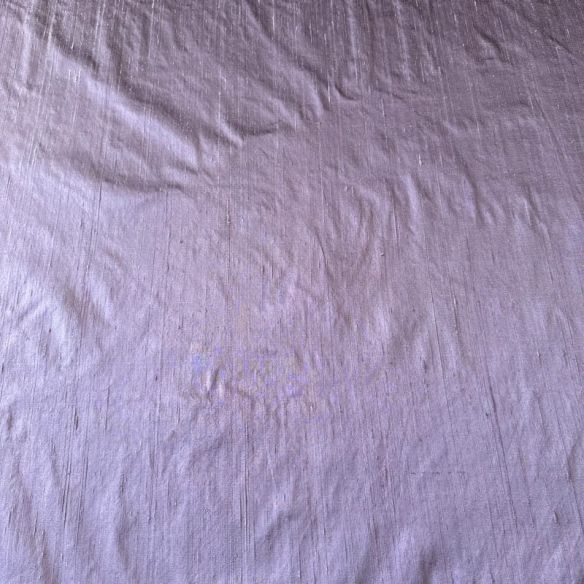 Tecido Shantung De Seda Pura Lavanda Iris • Conexão Tecidos