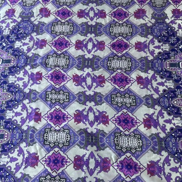 Tecido Cetim de Seda Estampado Mandala Boho Roxa • Conexão Tecidos