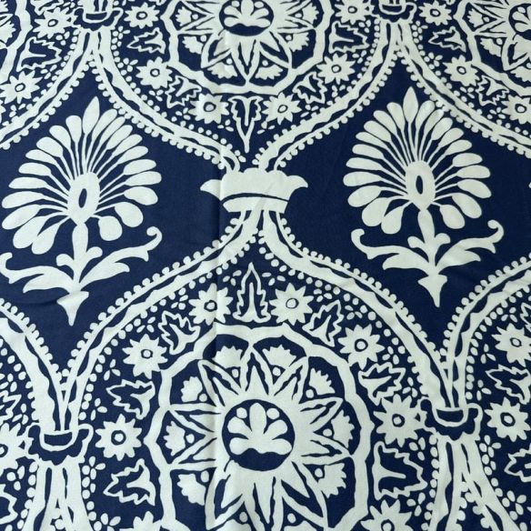 Tecido Crepe de Chine Estampado Arabesco Colonial Azul • Conexão