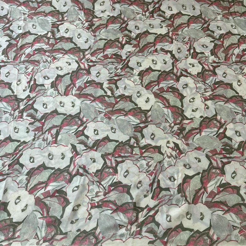Tecido Crepe de Chine Estampado Floral Vintage Verde • Conexão Tecidos