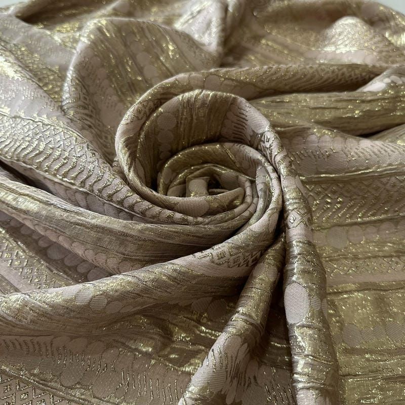 Tecido Gaze De Seda Estampada Jacquard Dourado • Conexão Tecidos