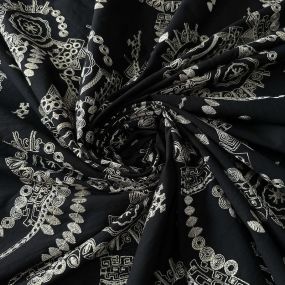 Tecido Cambraia De Algodão Bordada Metalizado Preto • Conexão Tecidos