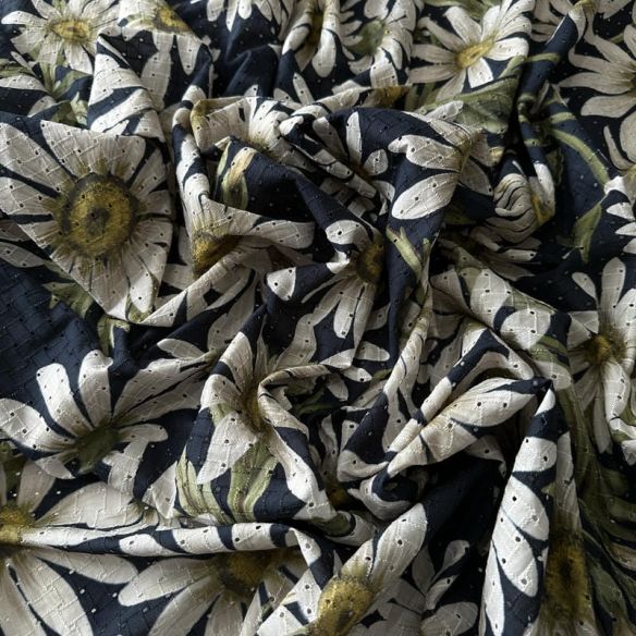 Tecido Lese Estampada Floral Margaridas • Conexão Tecidos