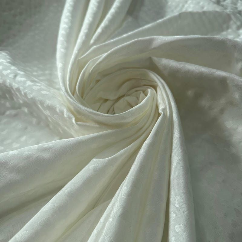 Tecido Jacquard de Seda Misto Delicato • Conexão Tecidos