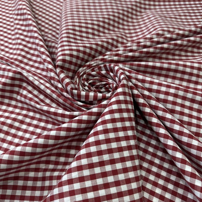 Tecido Tricoline Estampado Vichy Vermelho • Conexão Tecidos