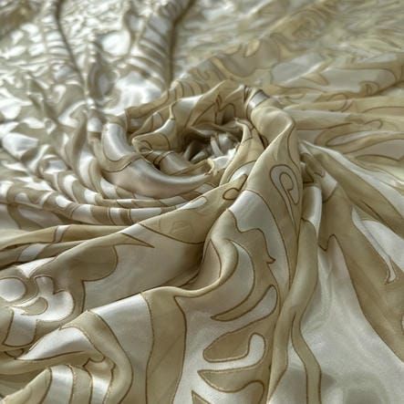 Tecido Devorê De Seda Arabesco Floral Champanhe • Conexão Tecidos