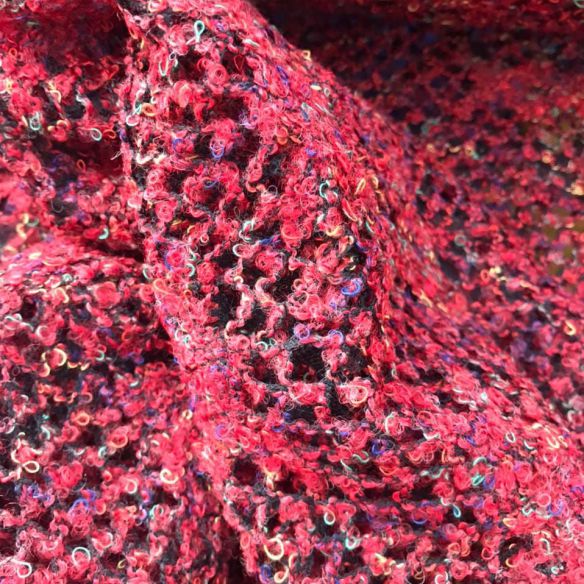 Tecido Malha Bouclé Rubi Imperial • Conexão Tecidos